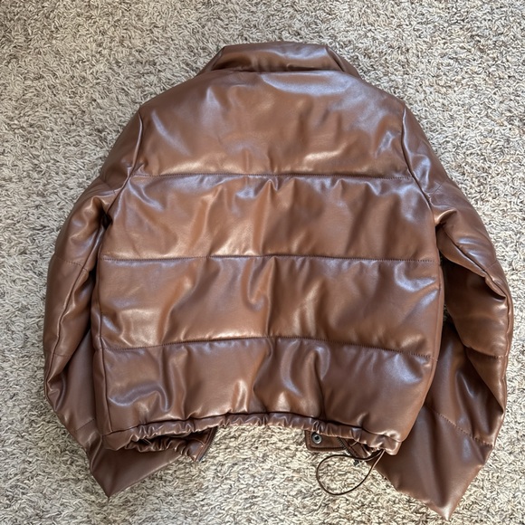 Hollister Women's Brown Puffer Jacket - Picture 2 of 2